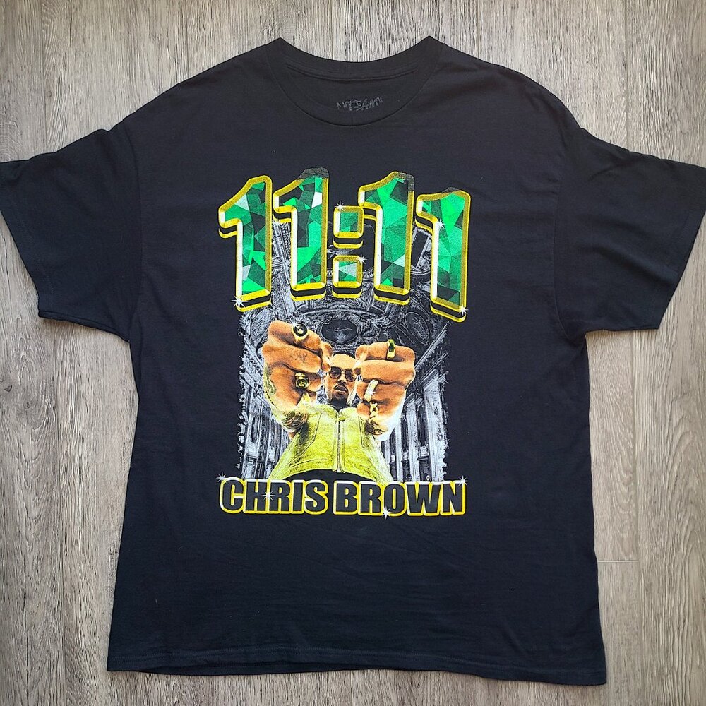 Chris Brown 11:11 black t-shirt size XL